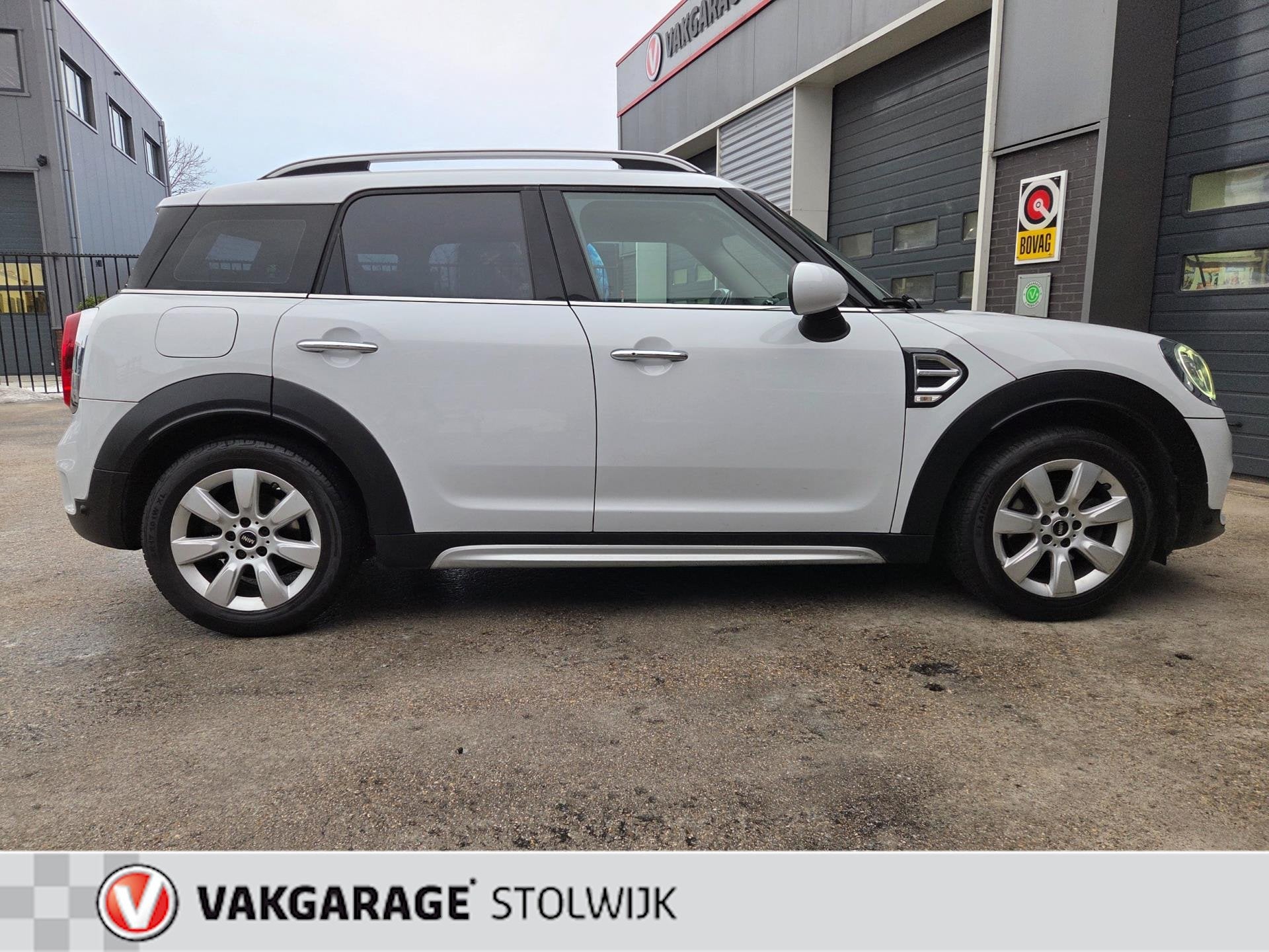 Mini Mini Countryman 1.5 Cooper Automaat, Trekhaak, Navigati, Gebruikt, Countryman, 715 kg, Wit