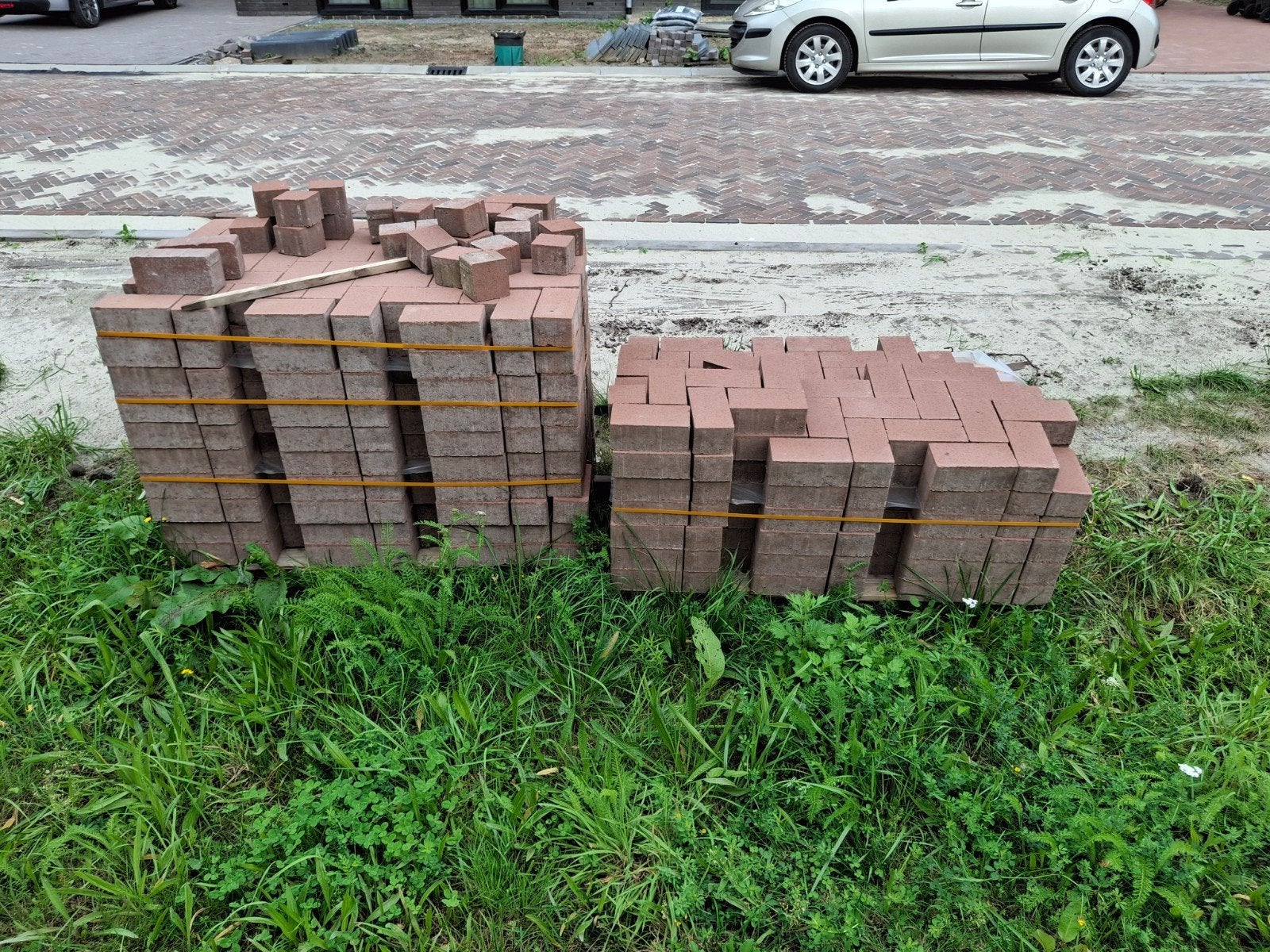 Gratis 1,5 pallet betonklinkers kaneelbruin, Tuin en Terras, Ophalen, Klinkers, Nieuw, 10 m² of meer