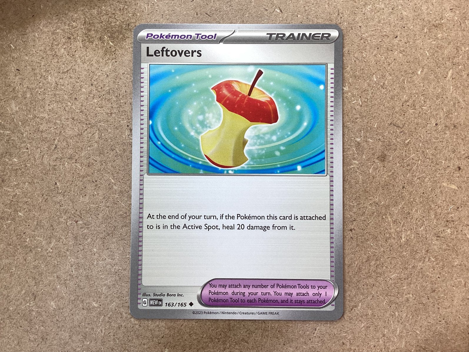 1x Leftovers [MEW 163/165] (Near Mint), Ophalen of Verzenden, Zo goed als nieuw, Losse kaart