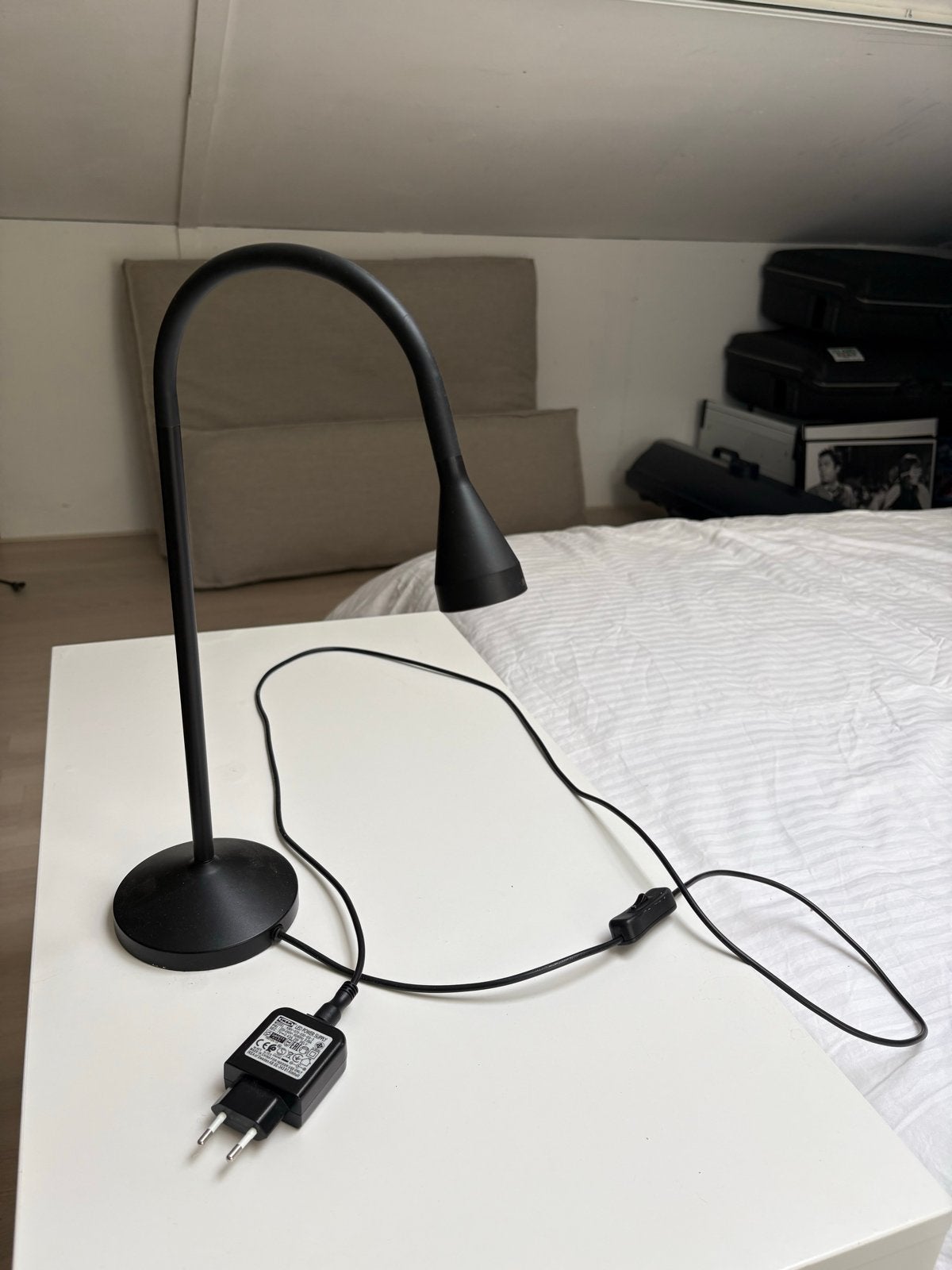 IKEA NÄVLINGE LED bureaulamp, zwart, flexibele arm, Ophalen, Kunststof, Zwart, Overige fittingen