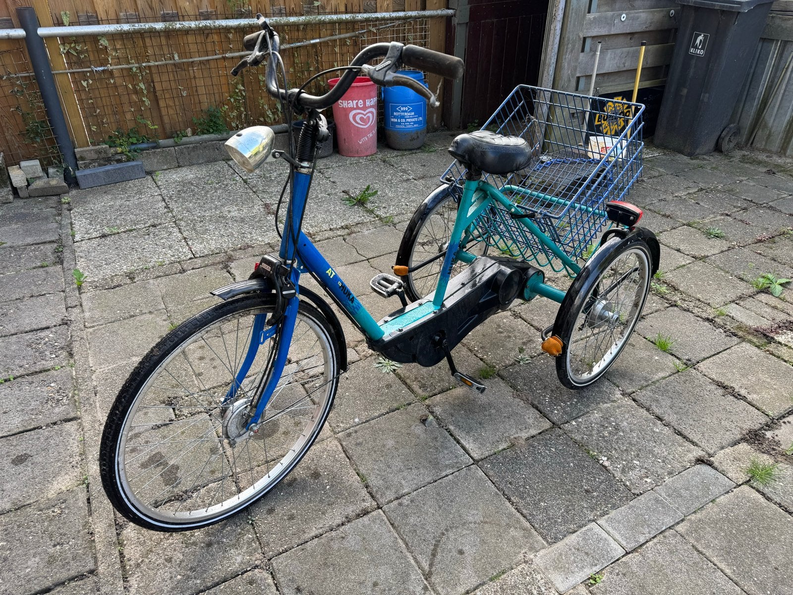 AT Bike driewieler met mand - Ideaal voor stabiliteit, Ophalen of Verzenden, Gebruikt, Terugtraprem