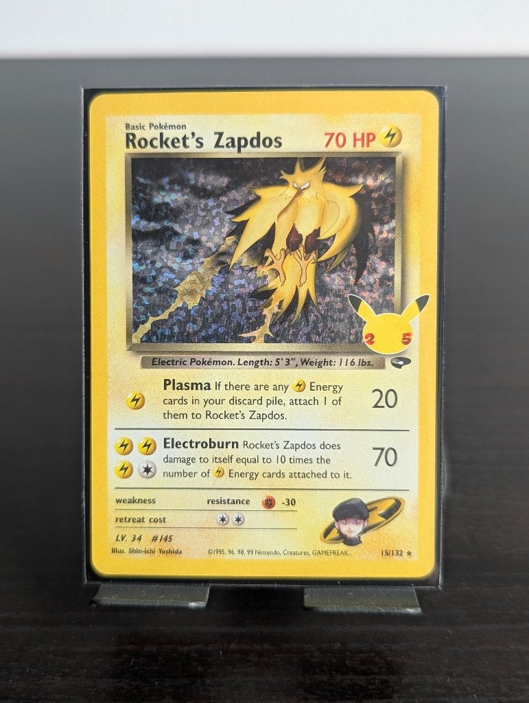 Rocket's Zapdos (CEL GC 15) Celebrations Pokémon Kaart, Ophalen of Verzenden, Zo goed als nieuw, Losse kaart, Foil
