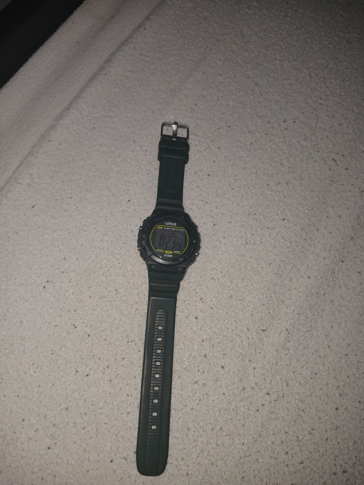 Lorus digitaal horloge - Zo goed als nieuw, Kunststof, Polshorloge, Kunststof, Zo goed als nieuw