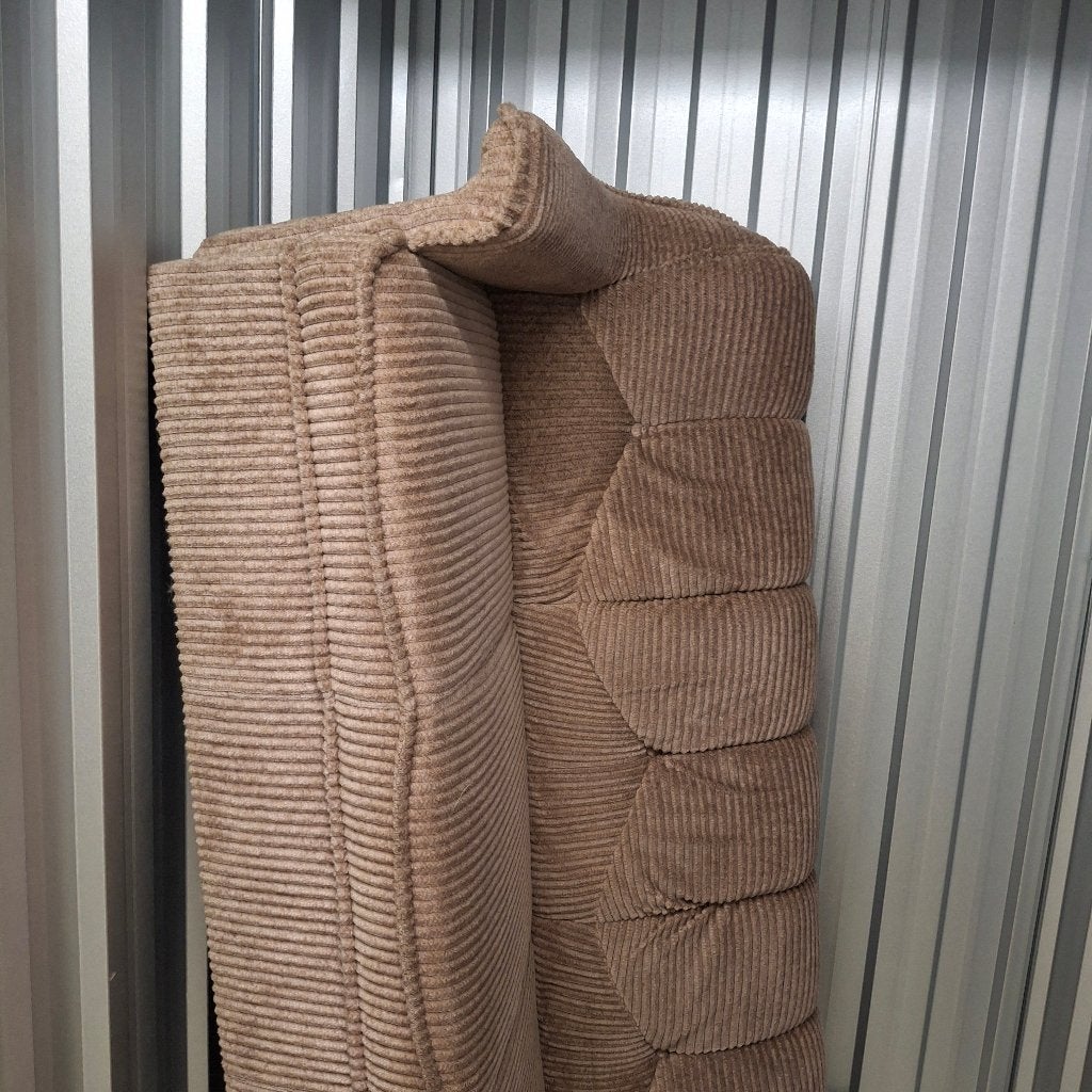 Bank rib Taupe € 200, Ophalen, 150 tot 200 cm, Driepersoons, 75 tot 100 cm