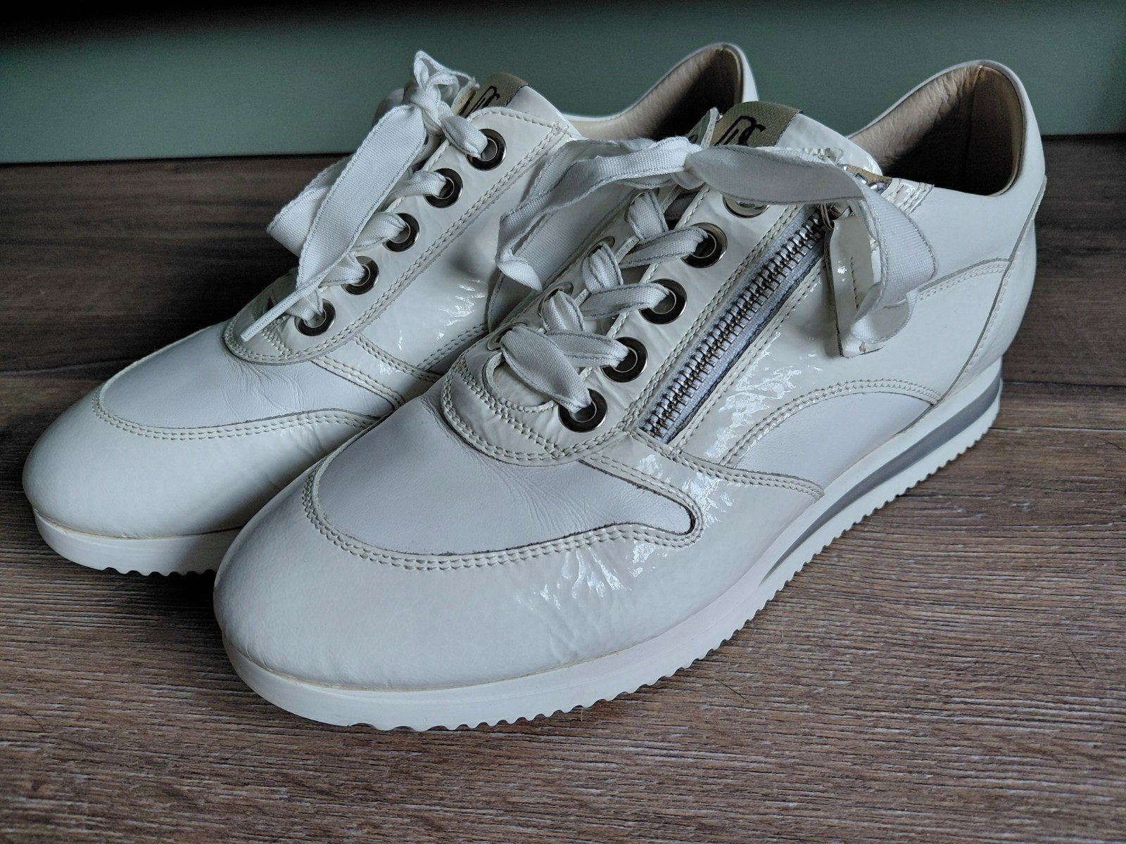 Hartjes sneakers maat 41 als NIEUW, Wit, Ophalen of Verzenden, Sneakers of Gympen, Zo goed als nieuw