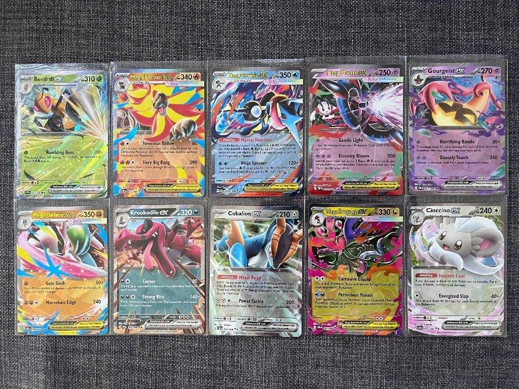Complete Base Set Chaos Rising, Ophalen of Verzenden, Zo goed als nieuw, Meerdere kaarten