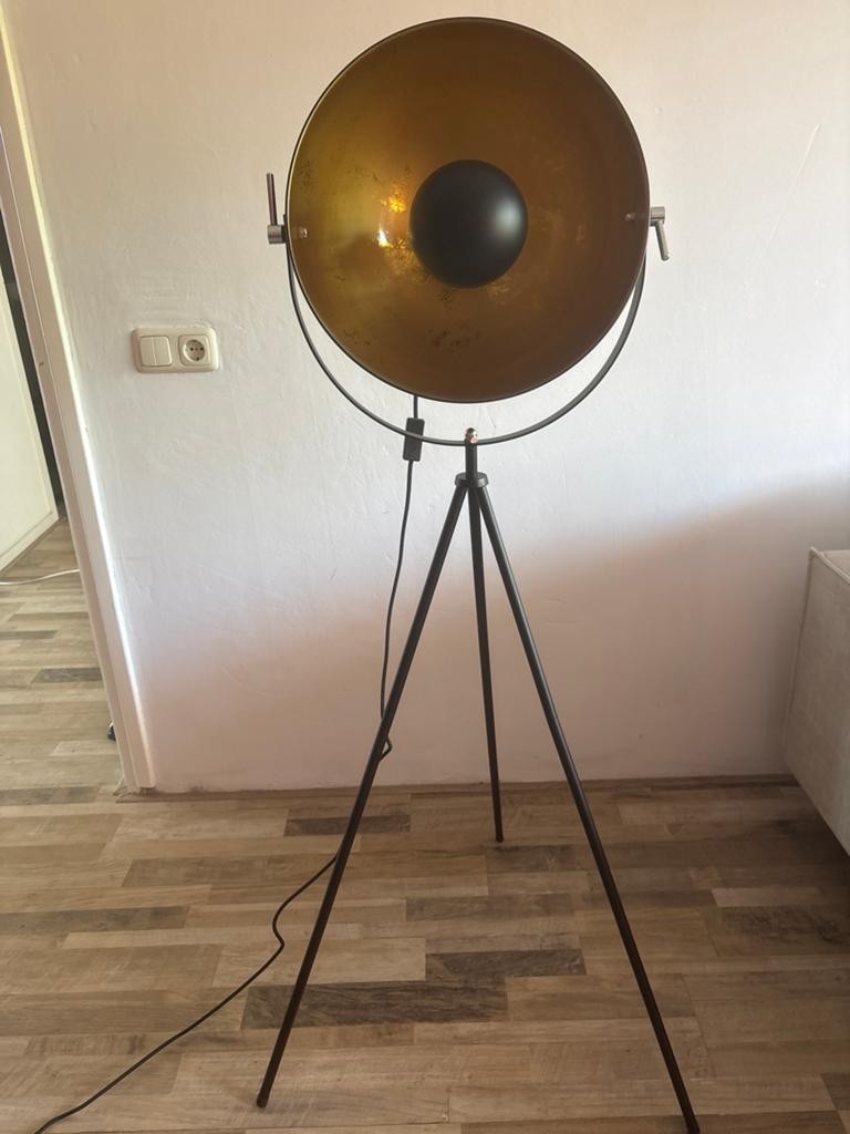Industriële vloerlamp met driepoot - Zwart/Goud, Huis en Inrichting, Ophalen, Zo goed als nieuw, Metaal, 150 tot 200 cm