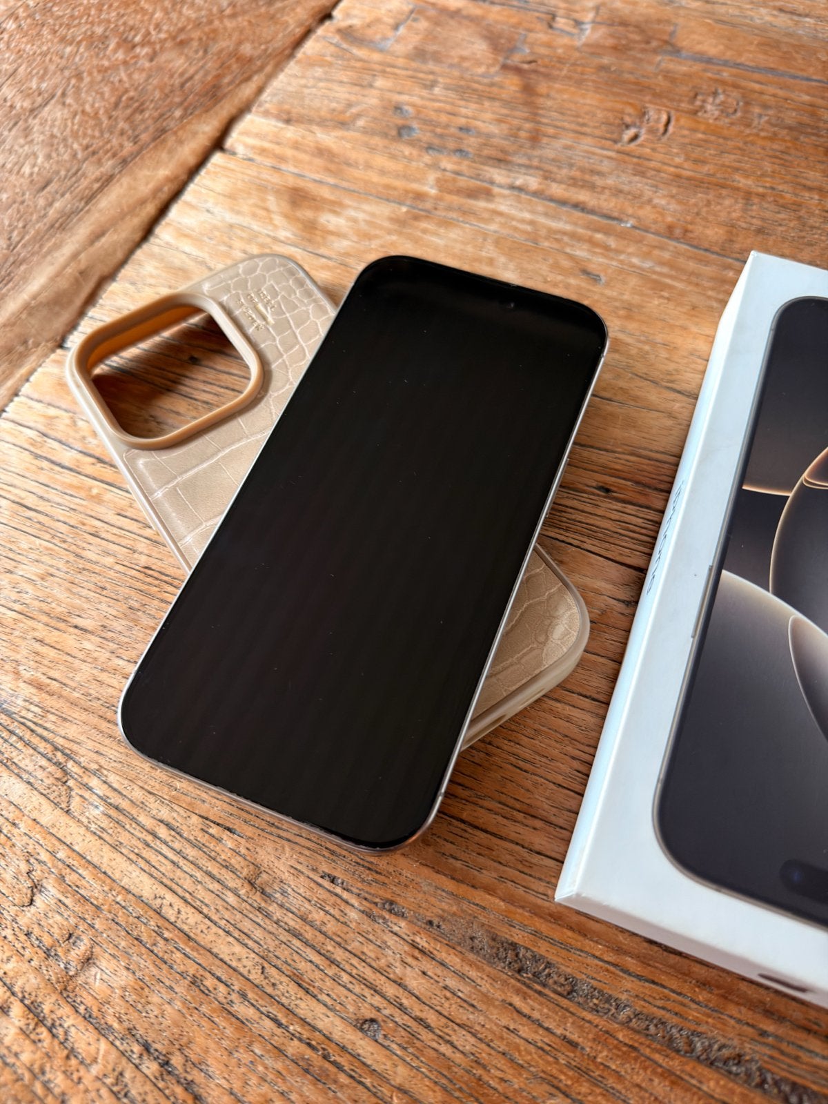 iPhone 16 Pro 128GB Zilver ZGAN, 128 GB, 89 %, Zo goed als nieuw, Zonder simlock
