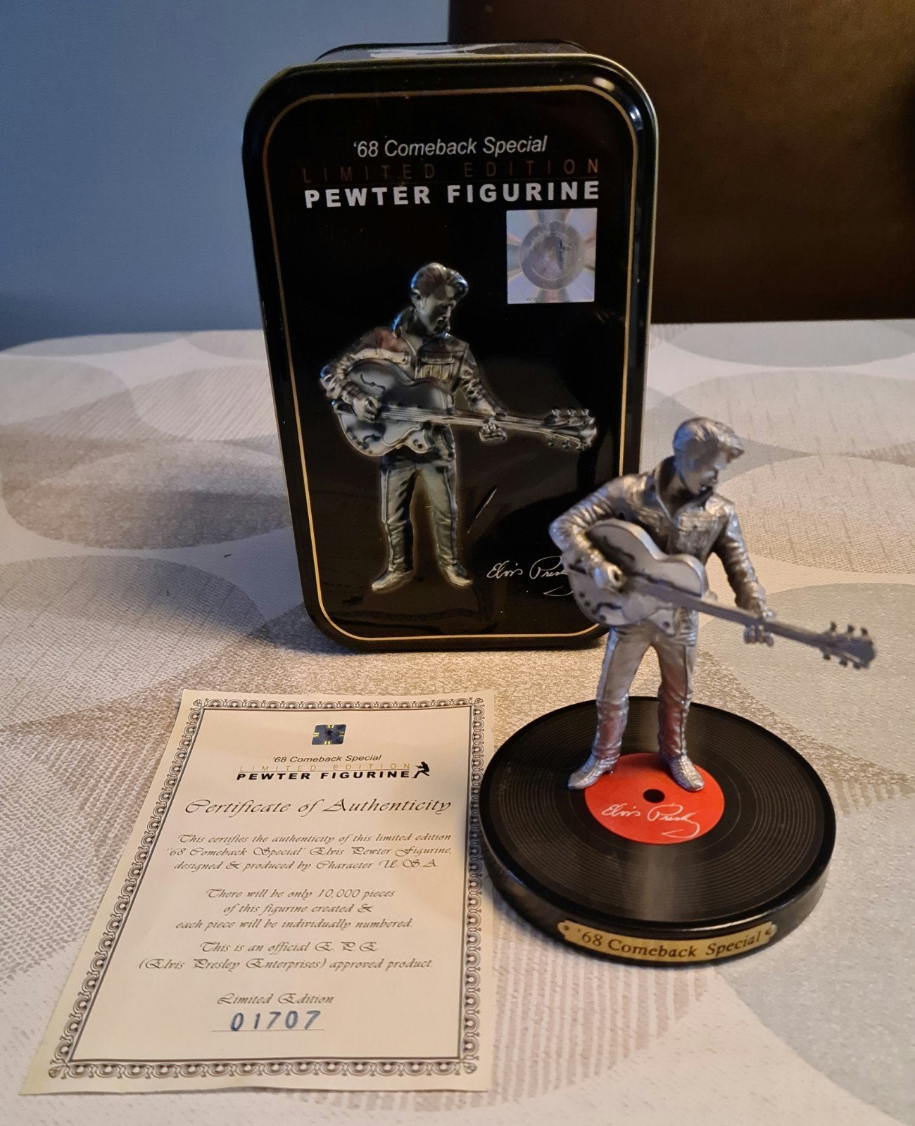 te koop Elvis Presley-figuur (68 Comeback special), Verzamelen, Ophalen, Zo goed als nieuw, Pop, Beeldje of Miniatuur