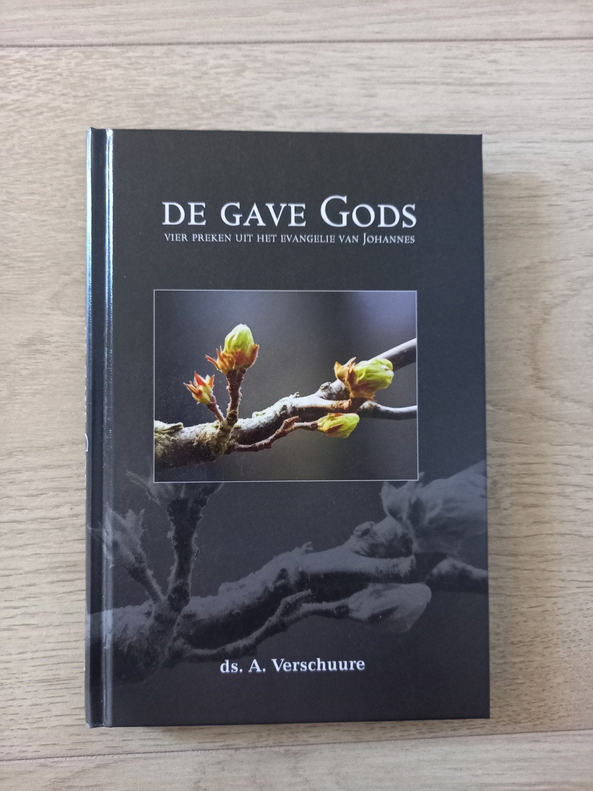 De Gave Gods. Ds A Verschuure., Ophalen of Verzenden, Zo goed als nieuw, Ds A Verschuure