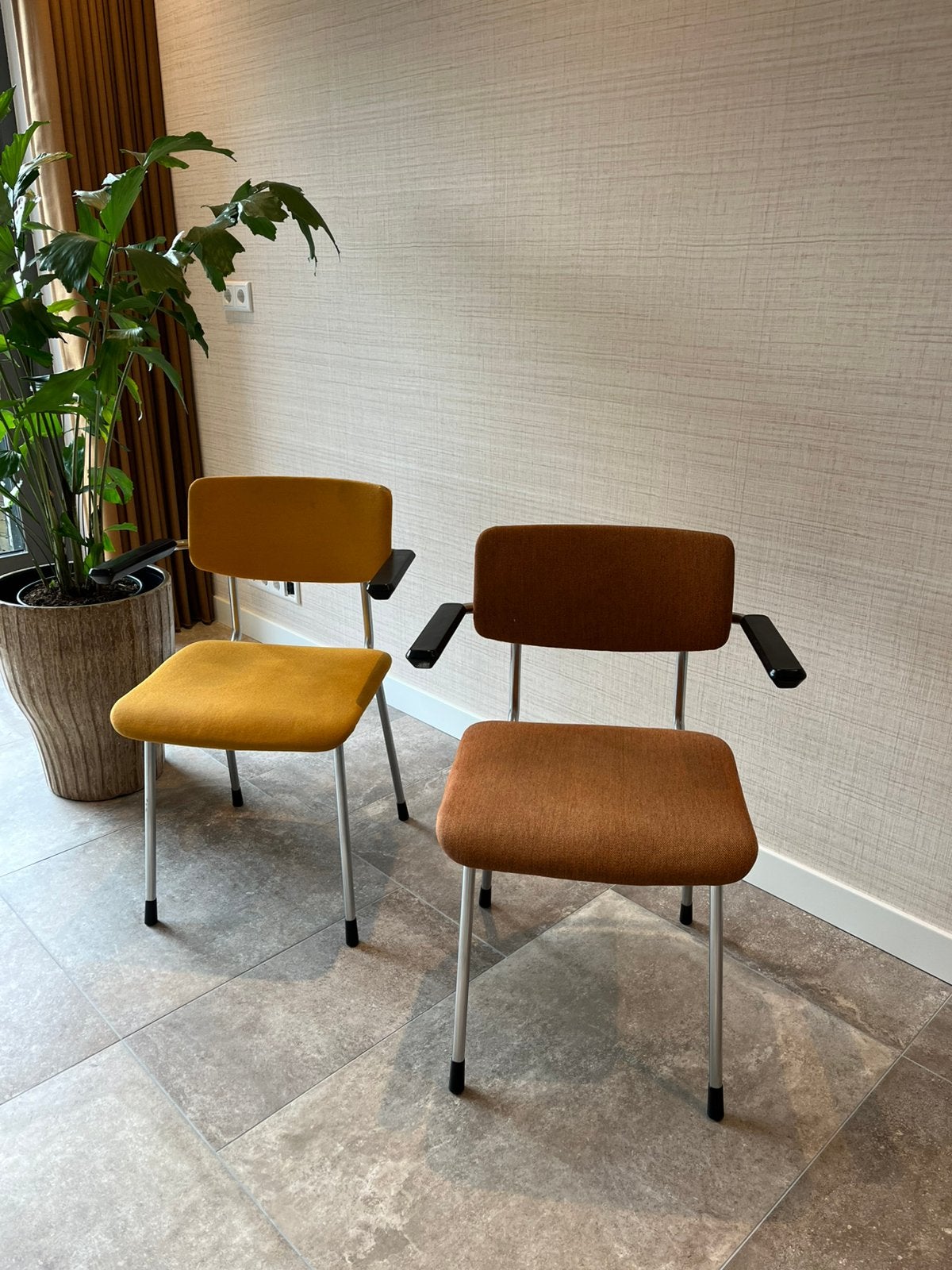 Gispen Stoelen Model 1235 Vintage Design, Huis en Inrichting, Ophalen, Twee, Overige kleuren, Zo goed als nieuw