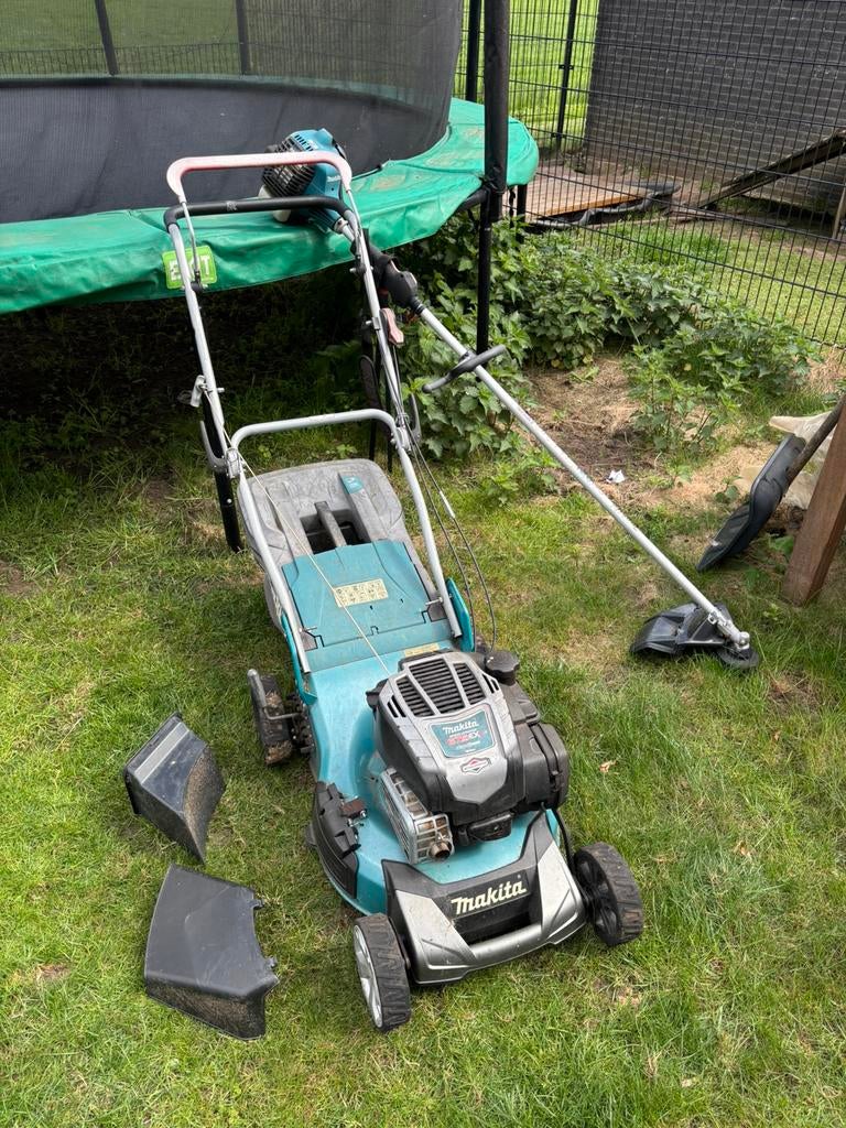 Makita benzine grasmaaier PLM4630N2 + Bosmaaier EM2600L, Ophalen, Cirkelmaaier, Gebruikt, 40 t/m 49 cm