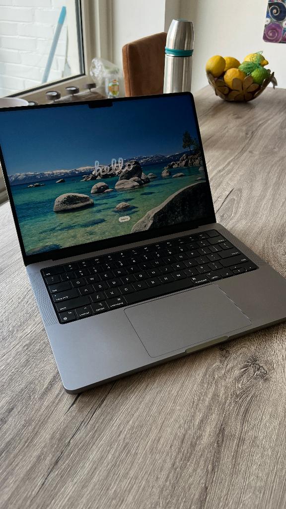 Macbook Pro M1 14 inch - 2021 Model (8 Core), Qwerty, Overige groottes, 512 GB, Zo goed als nieuw