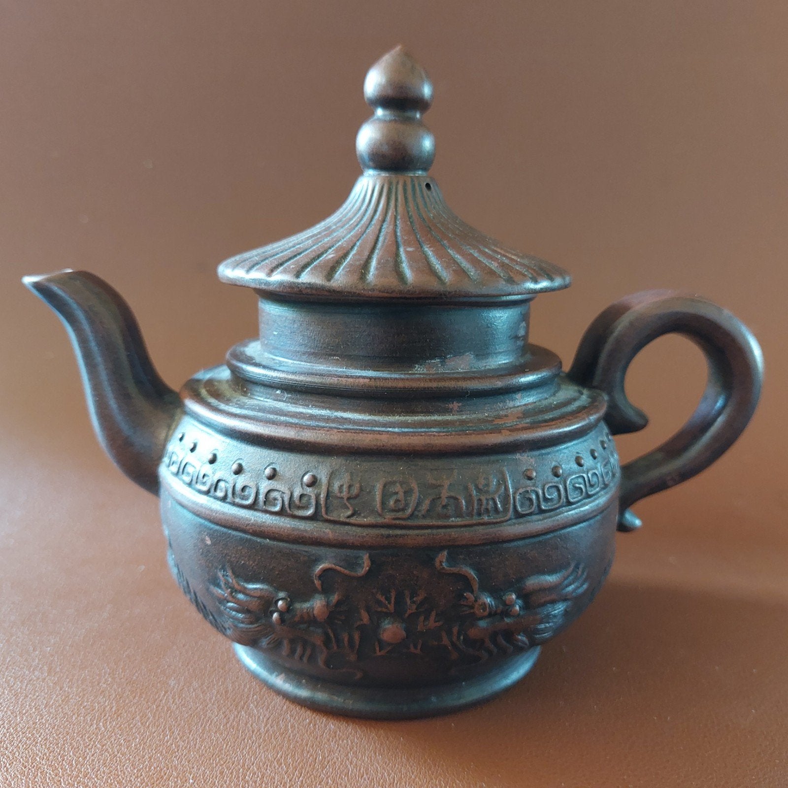 Antieke Chinese Aardewerk Theepot met merkteken, Antiek en Kunst, Ophalen of Verzenden