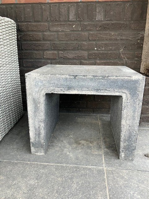 Betonnen u elementen, Tuin en Terras, Bielzen en Borders, Ophalen, Gebruikt, 25 tot 50 cm, Beton