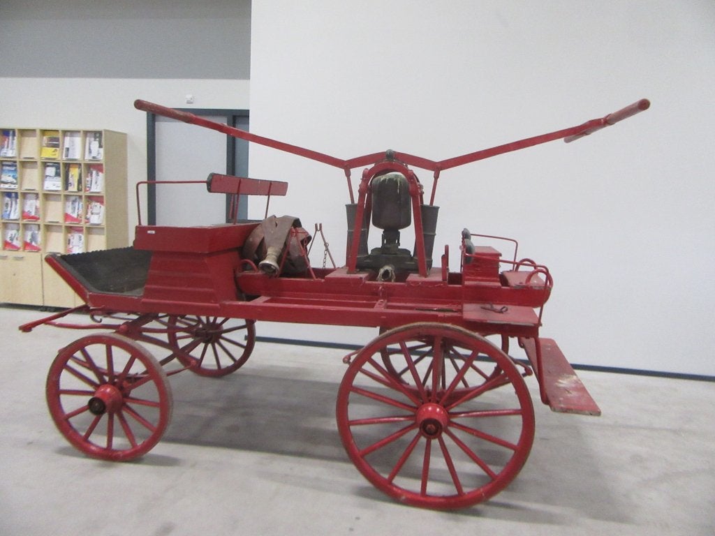 Antieke brandweerspuit. Rijtuig. Pompwagen., Niet ingevuld, Gebruikt, Overige typen, Niet ingevuld
