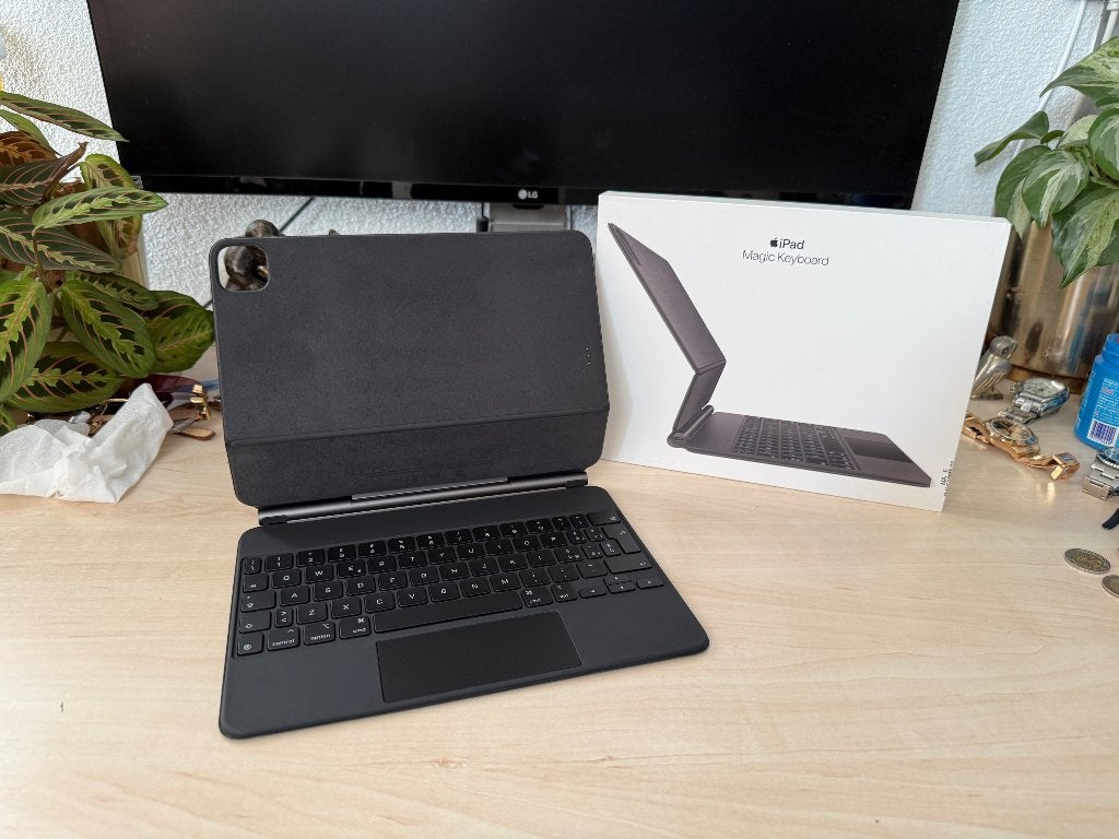 Magic Keyboard 11 inch - iPad Pro Apple, Ophalen of Verzenden, Zo goed als nieuw, 11 inch, Bescherming voor- en achterkant