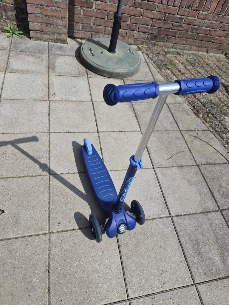 Blauwe kinderstep met 3 wielen, Fietsen en Brommers, Steps, Ophalen, Gebruikt, Gewone step