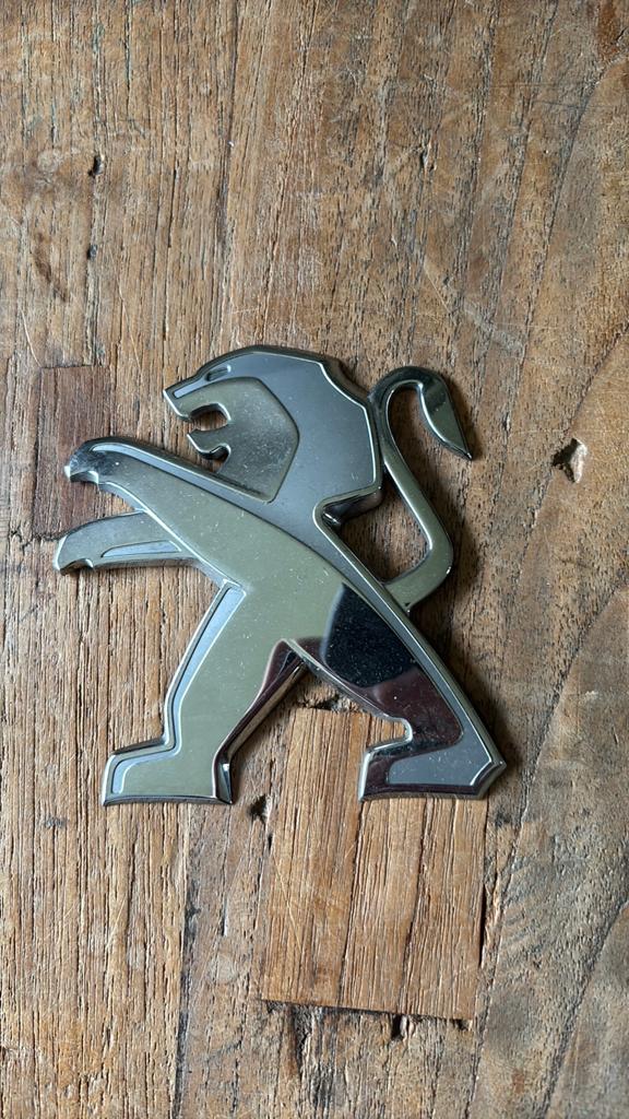 MOOI NIEUW TYPE PEUGEOT LOGO EMBLEEM, Ophalen of Verzenden