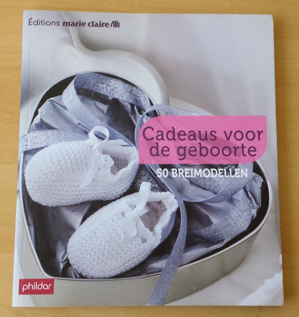 Breien - Cadeaus voor de Geboorte - Marie Claire - 2010, Hobby en Vrije tijd, Breien en Haken, Gebruikt, Marie Claire, Ophalen of Verzenden