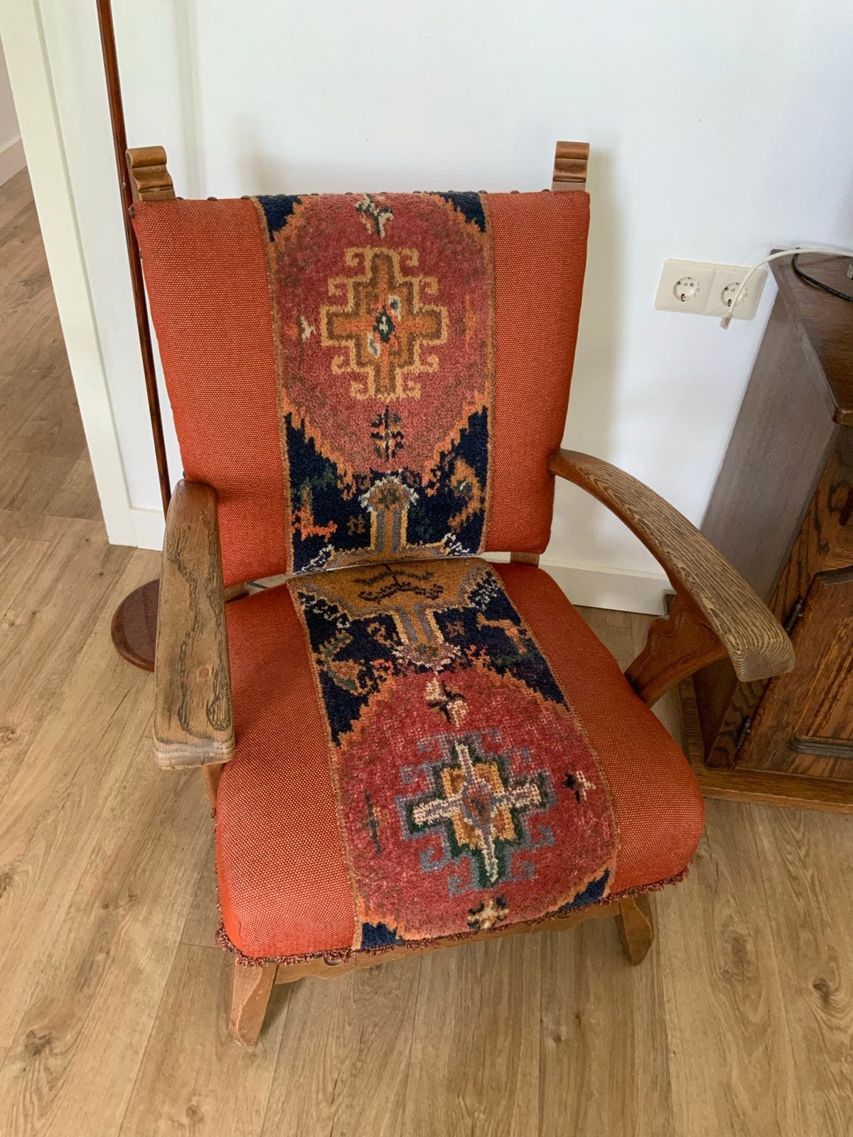 Woonwagen stoelen, Ophalen