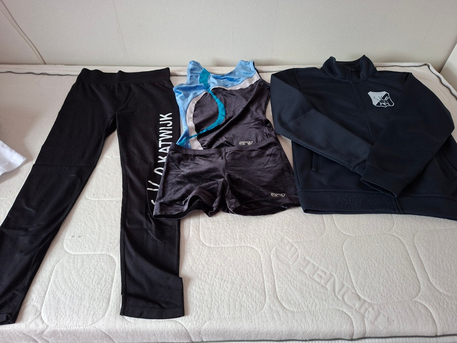 SKR  turnpak met legging en vest maat 164, Kindermaat 146 t/m 176, Ophalen of Verzenden, Zo goed als nieuw, Turnpak(je)