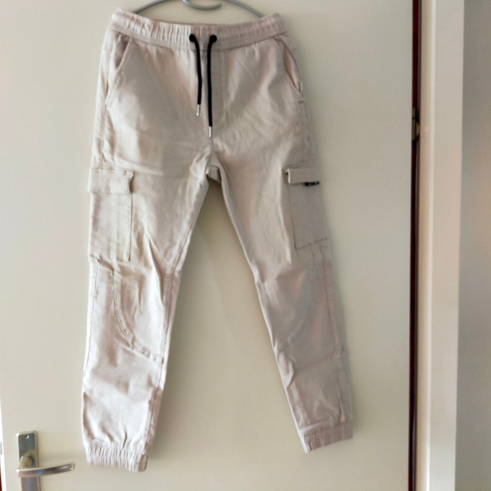 Daily Aesthetikz Cargo Jogger - Maat S, Ophalen, Beige, Zo goed als nieuw, Daily Aesthetikz