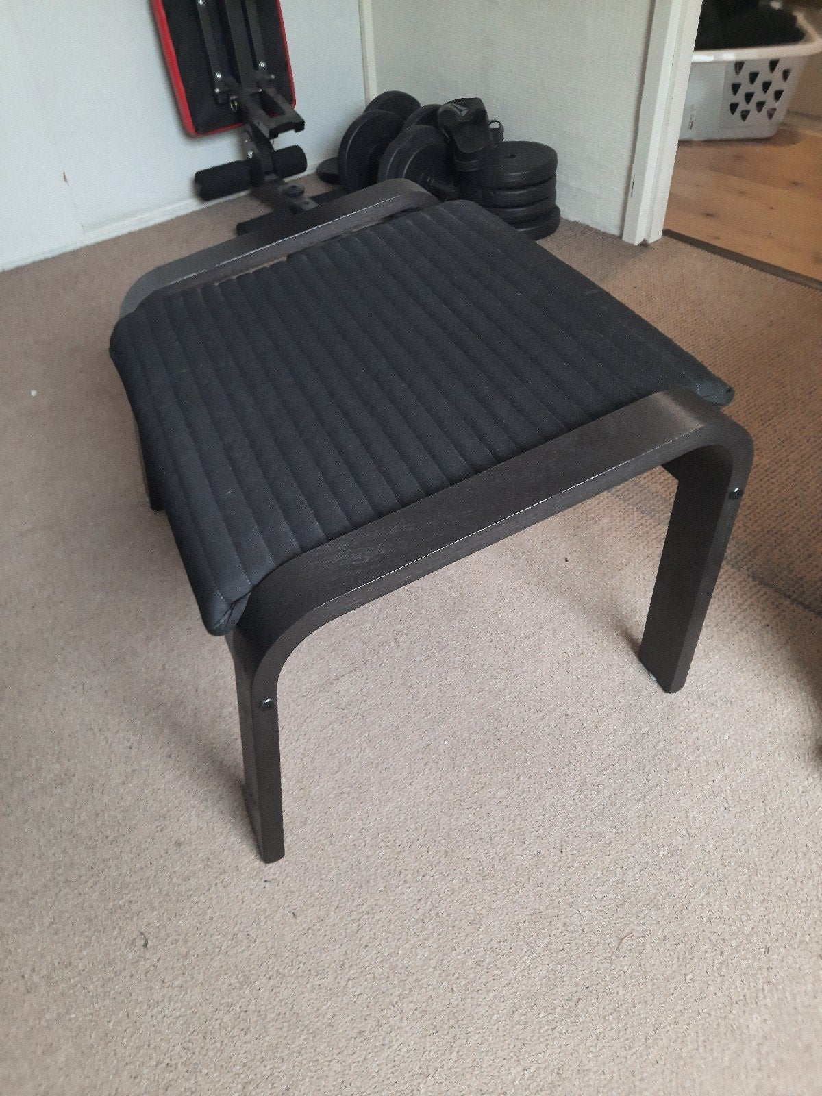 IKEA POÄNG voetenbank zwart zgan, Huis en Inrichting, Ophalen, Hout, 50 tot 75 cm, Zo goed als nieuw
