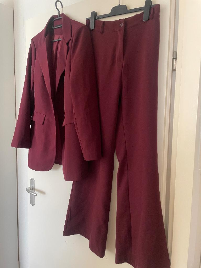 Tweedelig pak maat L/XL, Overige typen, Maat 46/48 (XL) of groter, Pescara, Nieuw