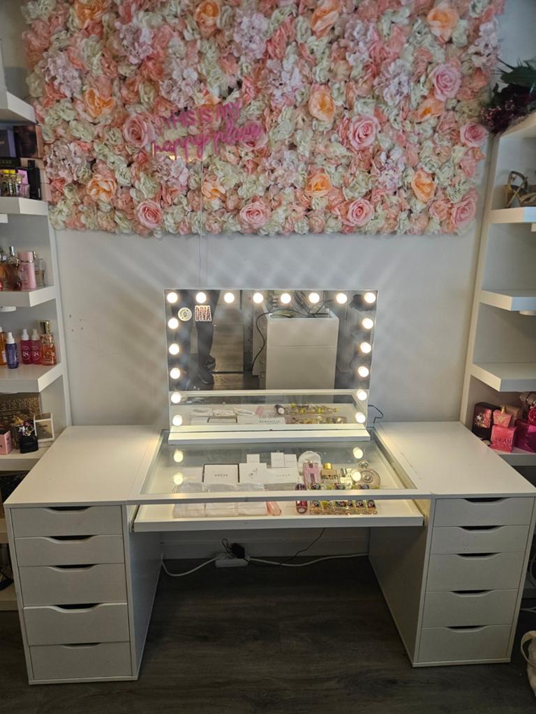 Make-up tafel met hollywood spiegel en lades, 100 tot 150 cm, 150 tot 200 cm, Ophalen of Verzenden, Zo goed als nieuw