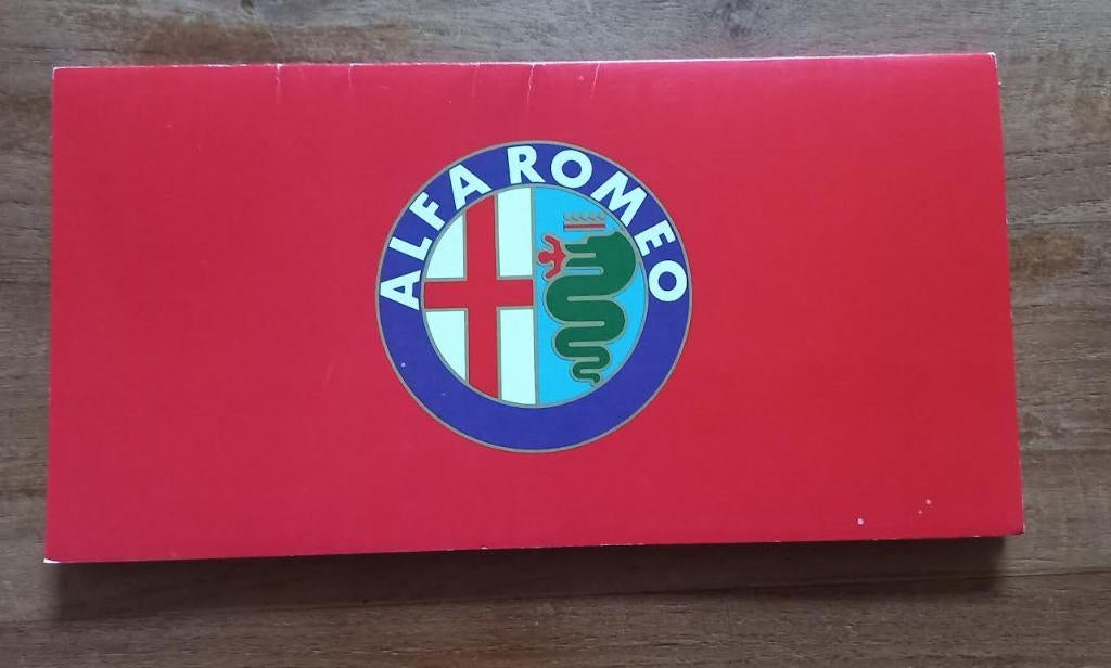 Alfa Romeo Belgische programma brochure mapje 11/1983, Alfa Romeo Belgie, Alfa Romeo, Ophalen of Verzenden, Zo goed als nieuw