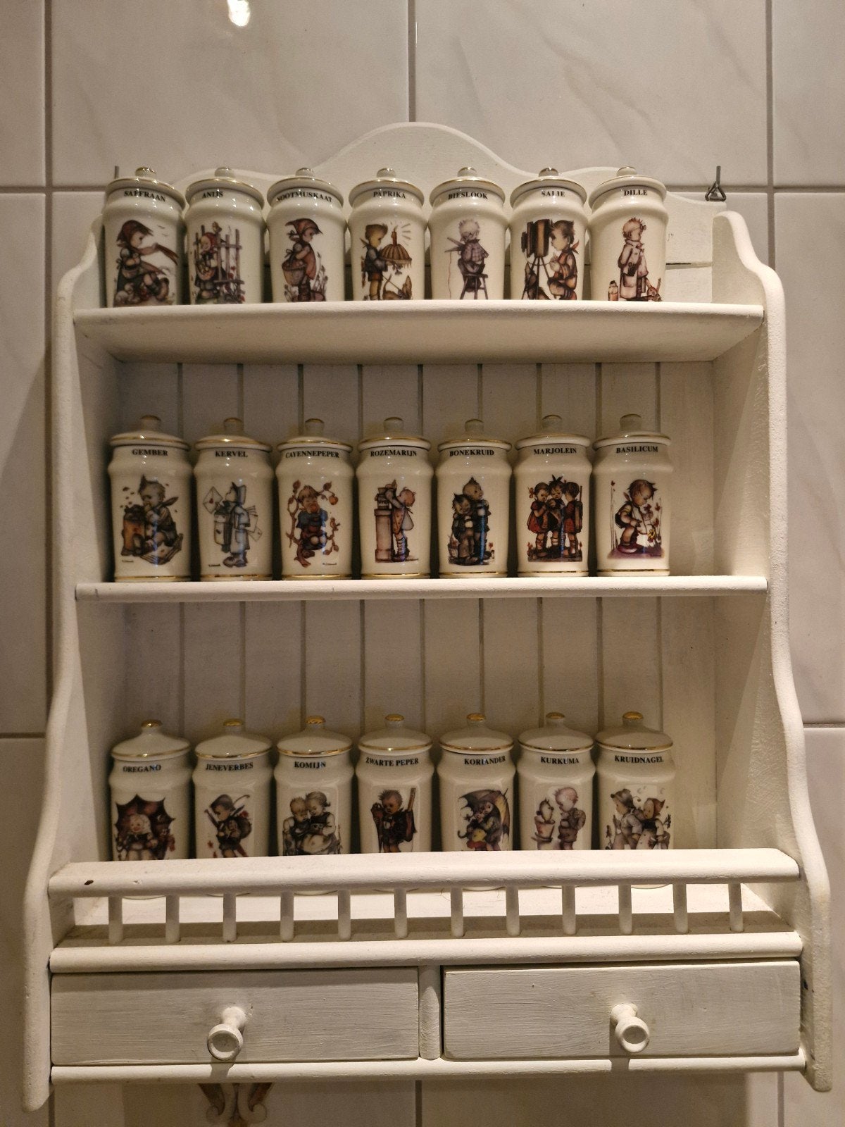 Complete set M.J. Hummel kruidenpotjes met rek, Antiek en Kunst, Ophalen