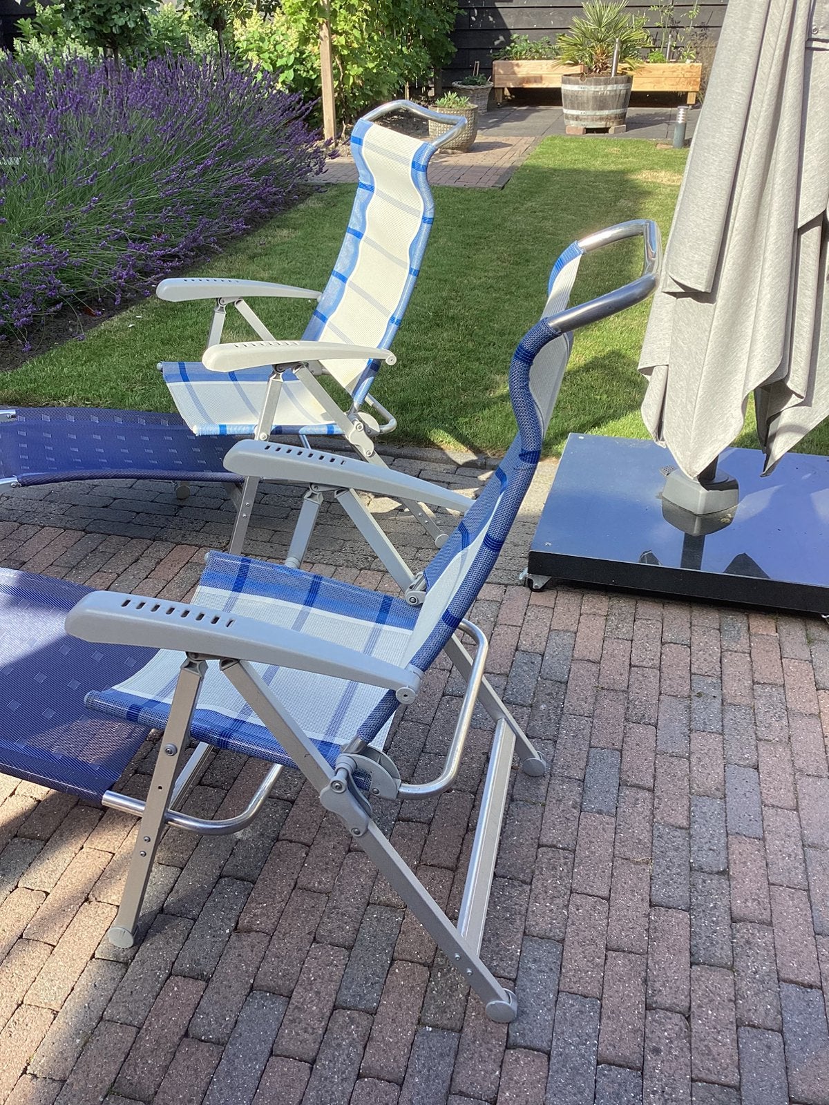 Twee Dukdalf stoelen met voetensteun, Tuin en Terras, Ophalen, Gebruikt