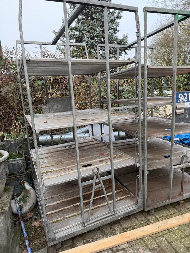 Stevig metalen rek, Doe-het-zelf en Verbouw, Steigers, Ophalen, Gebruikt, Overige typen, Minder dan 2 meter