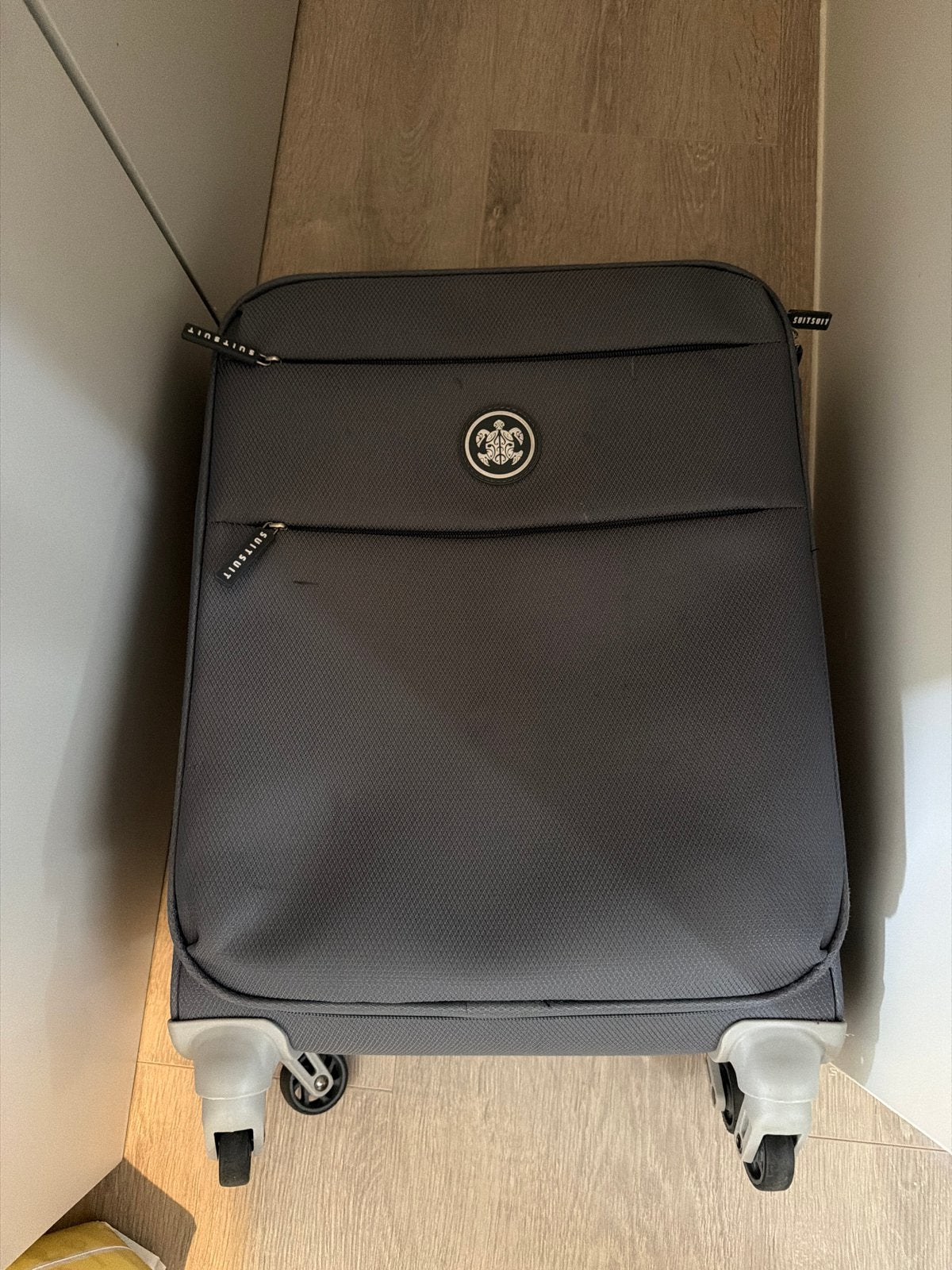 Suitsuit koffer grijs - ook als set te koop, Sieraden, Tassen en Uiterlijk, Koffers, Zo goed als nieuw, Zacht kunststof, 50 tot 60 cm