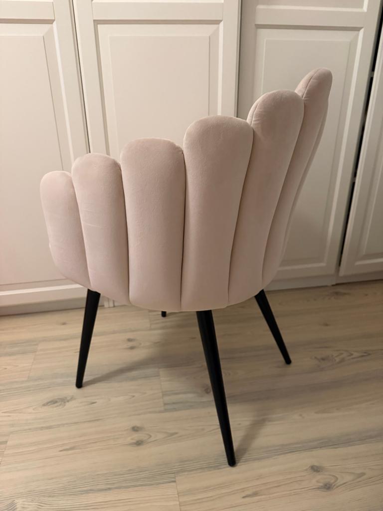 Sjieke velvet highfive schelp stoel, Huis en Inrichting, Stoelen, Zo goed als nieuw, Eén, Stof, Overige kleuren, Ophalen of Verzenden