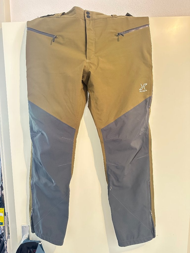 2 Revolution Race heren broeken, Sport en Fitness, Bergsport en Wandelen, Verzenden, Zo goed als nieuw, Kleding