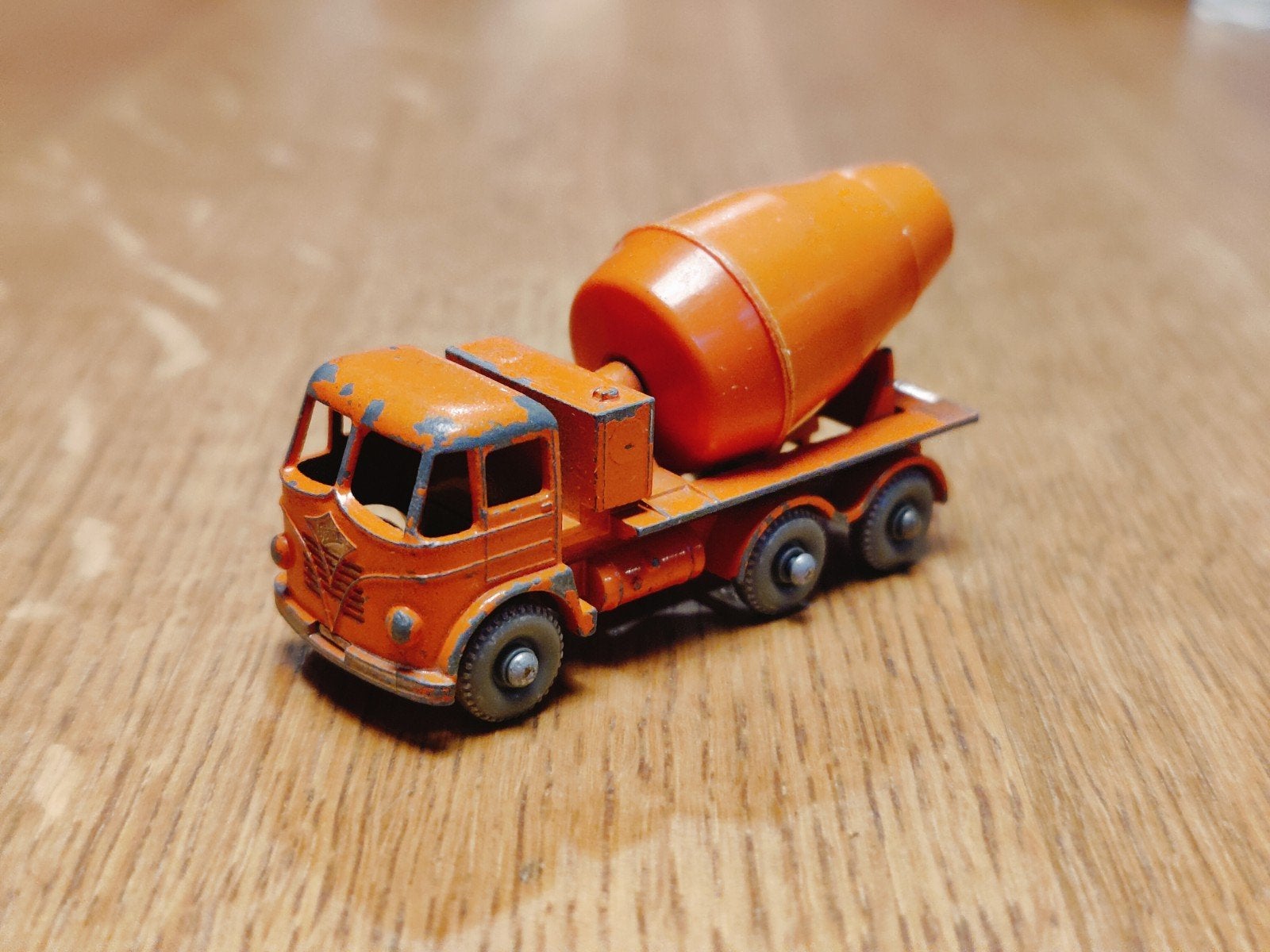 Matchbox Foden Cement Truck ORANJE, Ophalen, Zo goed als nieuw, Bus of Vrachtwagen