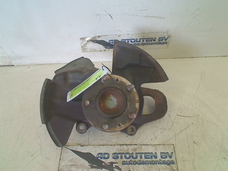 Fusee Rechts Voor Mazda RX-8 (SE17) (2003-10/2012-06), Gebruikt, Hitdorfer Straße 73, Leverkusen 51371, , Duitsland, Mazda, Info@mazda.de