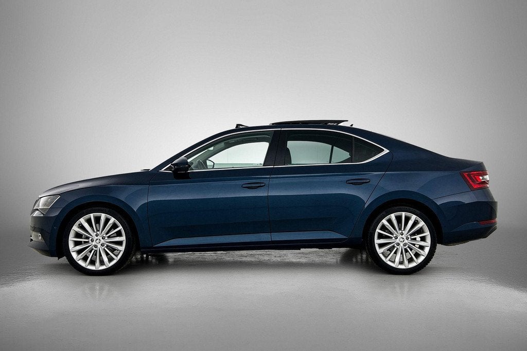 Skoda Superb 1.4 TSI ACT Style Business 150 PK | Trekhaak |, Auto's, Skoda, 12 maanden, Gebruikt, Blauw, Alcantara