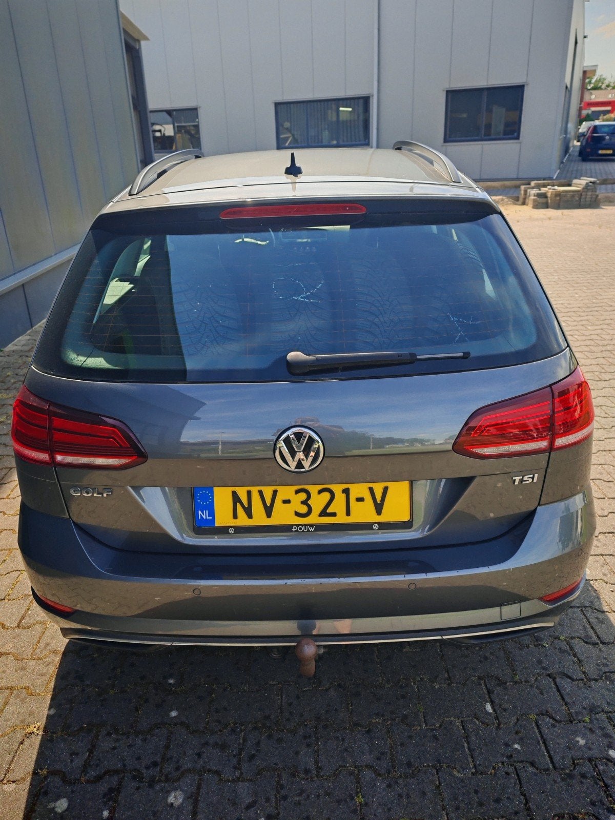 Volkswagen Golf Variant 1.0 TSI 110pk 2017 Grijs, Auto's, Voorwielaandrijving, 1195 kg, Origineel Nederlands, Handgeschakeld