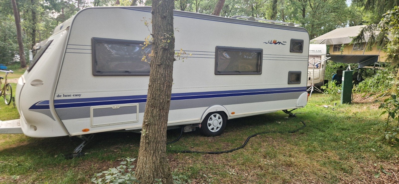 Hobby 560 KMFE De Luxe Easy met airco en mover, Kachel, Rondzit, Hobby, Frans bed