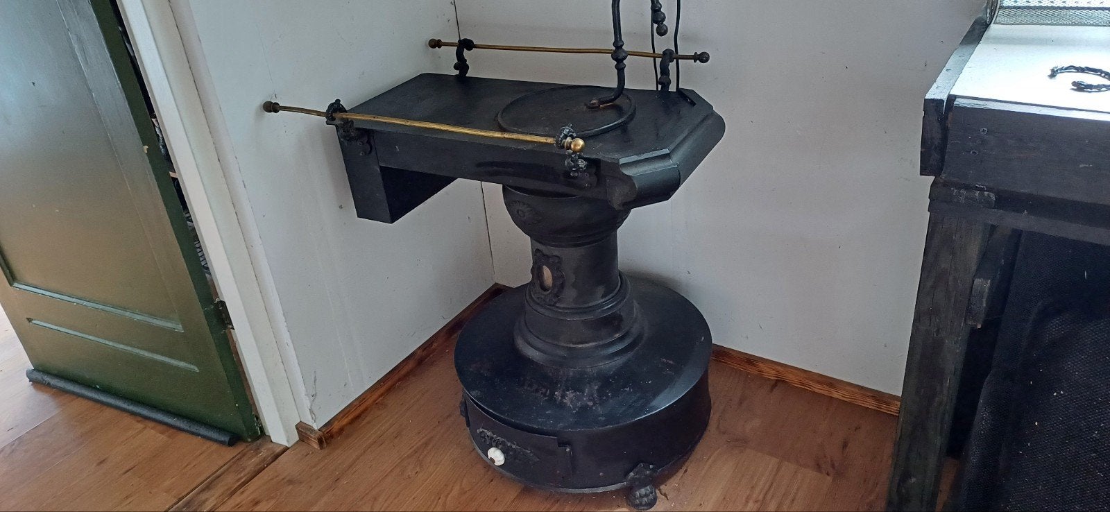 Antieke gietijzeren haard/kachel - decoratief, Ophalen of Verzenden, Gebruikt, Vrijstaande haard, Overige soorten