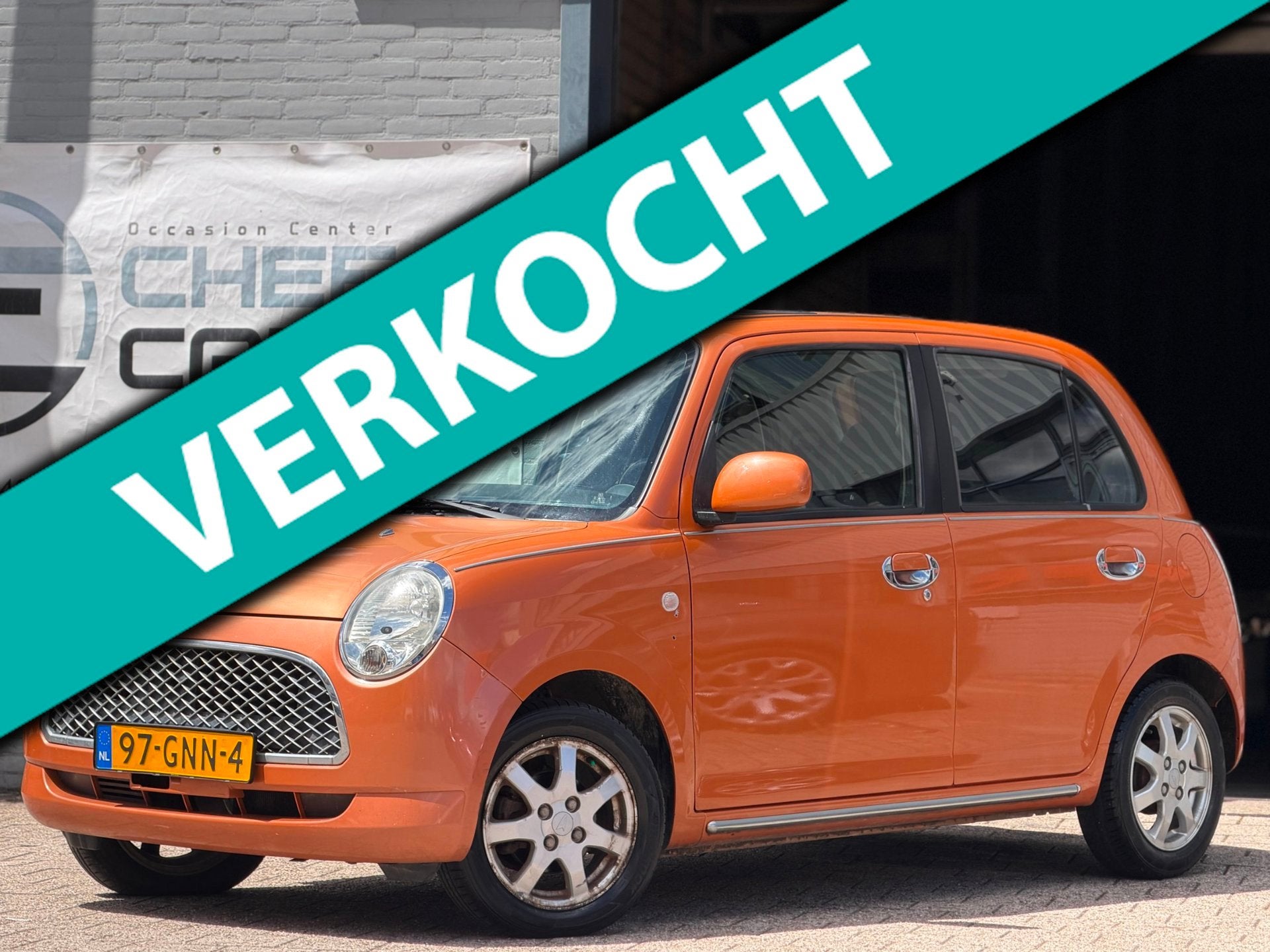 Daihatsu Trevis 1.0|NAP|PANO|LAGEKM|NWAPK|DISTRBVV|DEALEROH!, Auto's, Daihatsu, Stof, Zwart, 765 kg, 4 stoelen