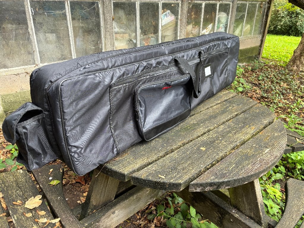 Stagg gigbag / tas voor piano / keyboard (88-toetsen), Muziek en Instrumenten, Ophalen, Zo goed als nieuw, Keyboard of Synthesizer