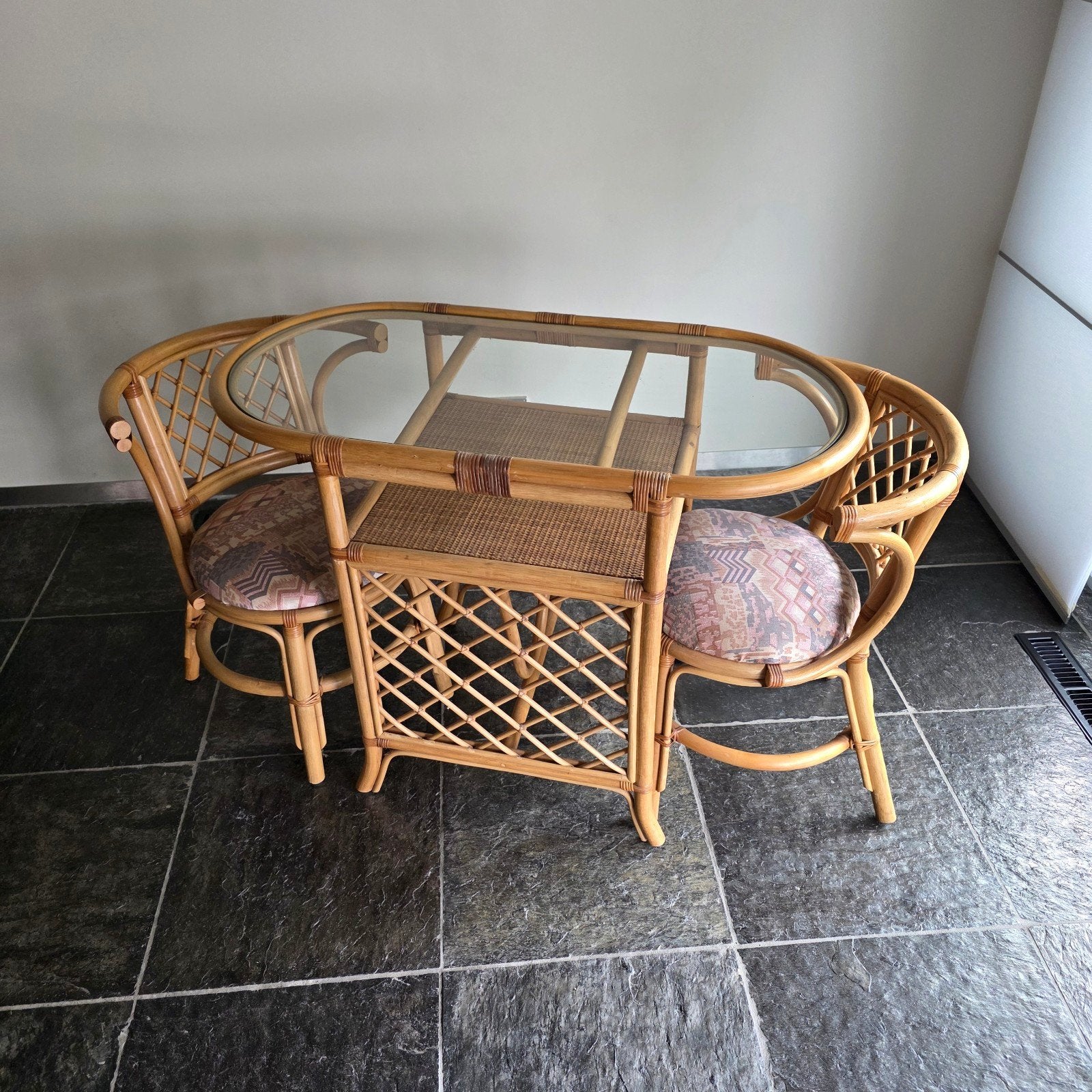 Vintage bamboe en rotan eethoek (bistro set) met glazen blad, Gebruikt, 100 tot 150 cm, Glas, Tot twee personen