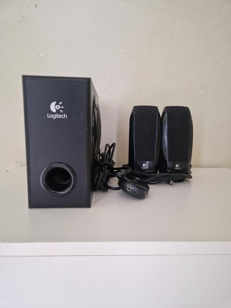 Logitech subwoofertje met speakers, Ophalen, Gebruikt