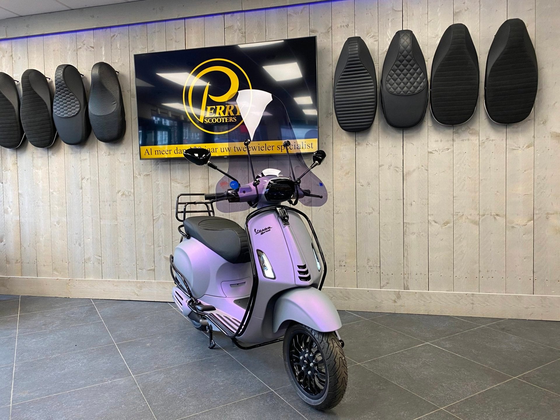 Vespa Sprint 2026 FL Exclusive Specialpaint 2026 | 4 jaar fa, Gedempte oude gracht 112
2011GW  Haarlem, NL, Gebruikt, Overige modellen