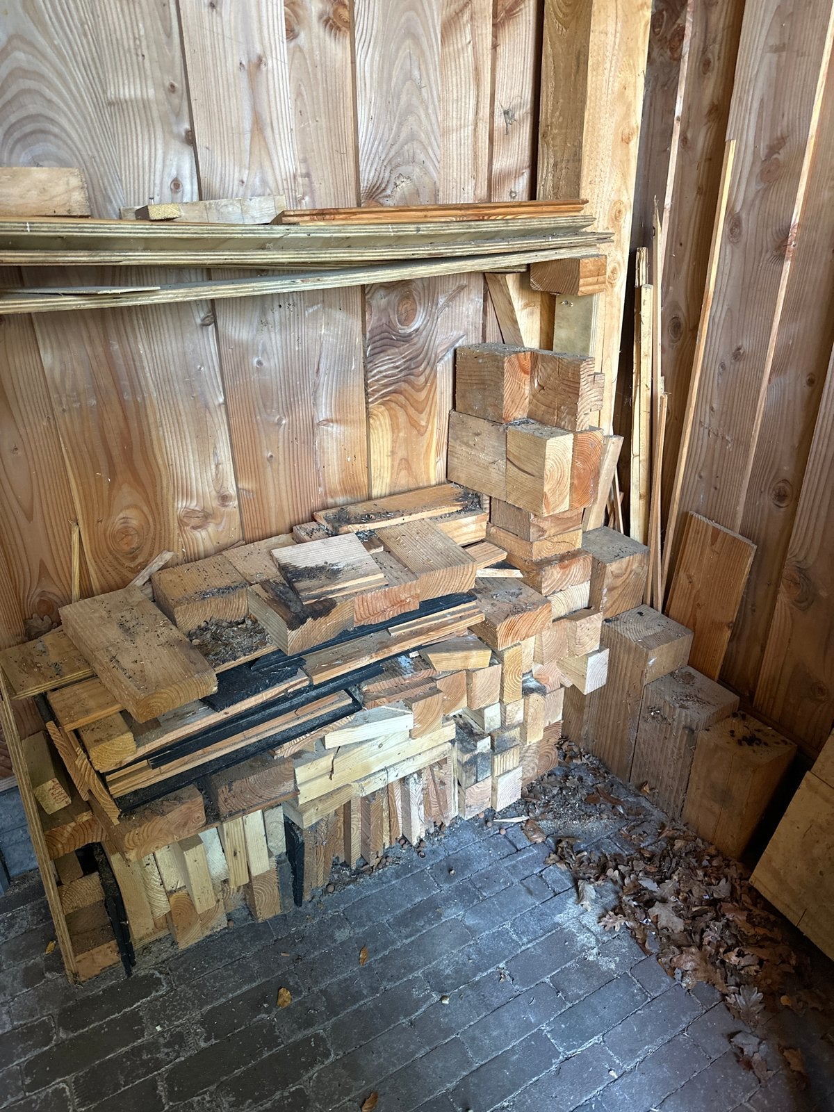 Gratis brandhout. Gratis!, Tuin en Terras, Minder dan 3 m³, Ophalen, Overige houtsoorten, Blokken