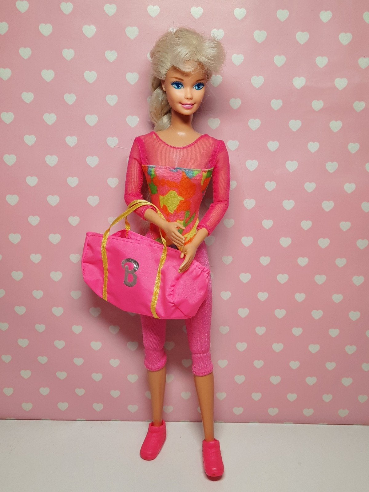 Vintage 1993 Gymnast Barbie "Bend & Move" met sporttas, Ophalen of Verzenden, Gebruikt, Fashion Doll
